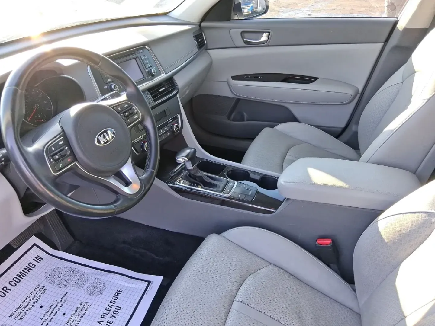 2016 Kia Optima EX (5XXGU4L31GG) with an Theta II 2.4L I-4 gasoline direct injection engine, 6A transmission, located at 880 E. National Road, Vandalia, OH, 45377, (937) 908-9800, 39.891918, -84.183594 - Whether you're a busy commuter heading down I75, a rideshare driver stacking miles, or a small family looking for a comfortable sedan for school runs and weekend errands, this 2016 Kia Optima EX is built for real-life driving in and around Vandalia, Ohio. Finished in Snow White Pearl, it delivers th - Photo#9