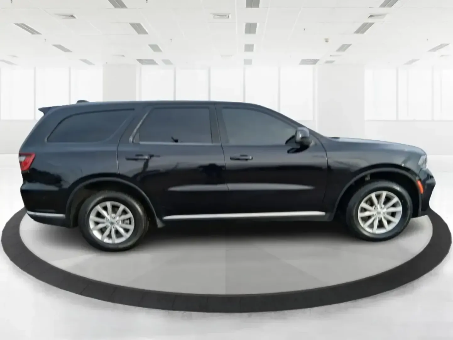 2021 Dodge Durango SXT AWD (1C4RDJAG4MC) with an Pentastar 3.6L V-6 DOHC engine, 8A transmission, located at 1099 N County Rd 25A, Troy, OH, 45373, (937) 908-9800, 40.057079, -84.212883 - Picture your next road trip out of Troy: the kids buckled in, playlists queued, and plenty of room for coolers, sports gear, or weekend luggage-without giving up confident all-weather traction. This 2021 Dodge Durango SXT AWD is built for real life in Ohio, whether you're commuting toward Dayton, ta - Photo#1