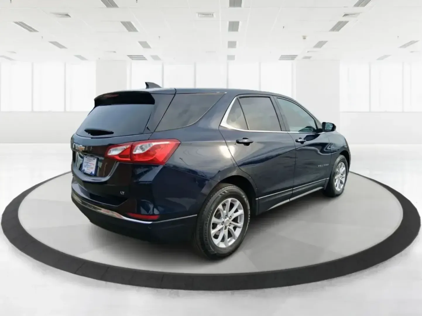 2020 Chevrolet Equinox FWD LT 1.5L Turbo (3GNAXKEV7LS) with an 1.5L I-4 gasoline direct injection engine, 6A transmission, located at 1184 Kauffman Ave, Fairborn, OH, 45324, (937) 908-9800, 39.807072, -84.030914 - Picture your next week going smoother: school drop-offs, I675 commutes, grocery runs, and spontaneous weekend escapes to Yellow Springs-handled in one comfortable, efficient SUV that fits real life. This **2020 Chevrolet Equinox LT (FWD) 1.5L Turbo** in **Pacific Blue Metallic** is a smart choice fo - Photo#2