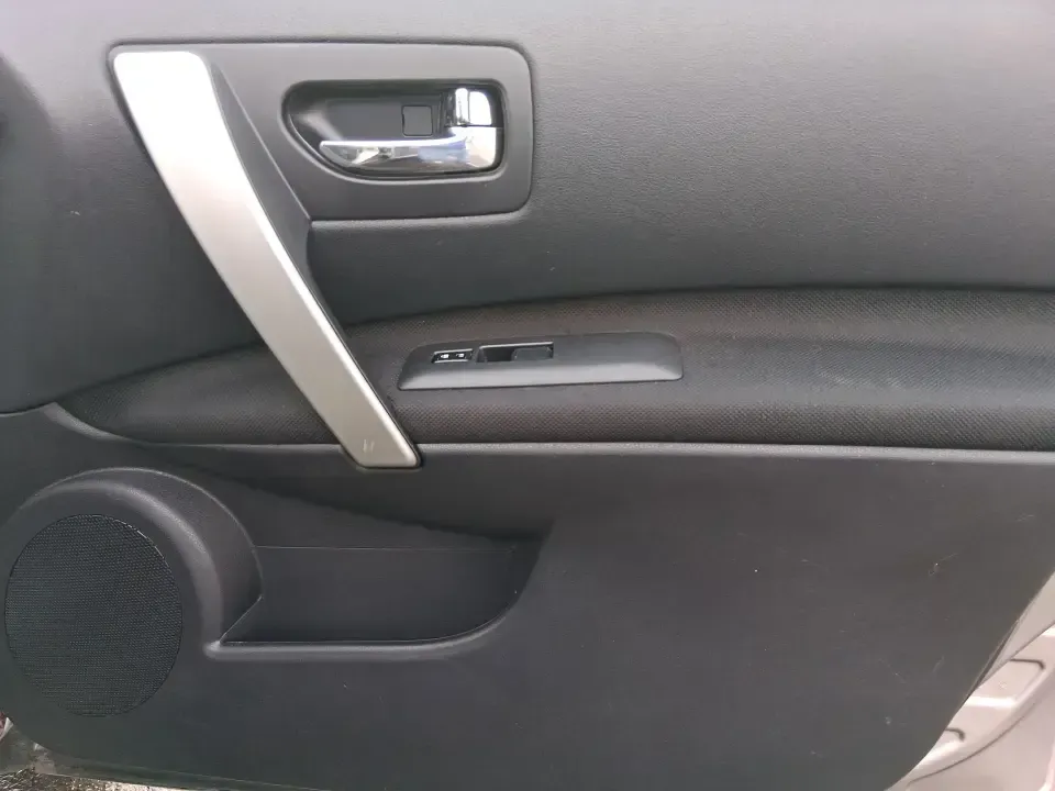 2013 Nissan Rogue S (JN8AS5MV5DW) with an 2.5L I-4 DOHC engine, Continuously Variable Transmission transmission, located at 4508 South Dixie Dr, Moraine, OH, 45439, (937) 908-9800, 39.689976, -84.218452 - Ready for a practical SUV that fits real life in the Miami Valley-school drop-offs, I-75 commutes, grocery runs, and spontaneous weekend getaways to Carillon Historical Park or a stroll around The Greene? This **2013 Nissan Rogue S** is the kind of compact SUV that makes everyday driving easier, wit - Photo#18