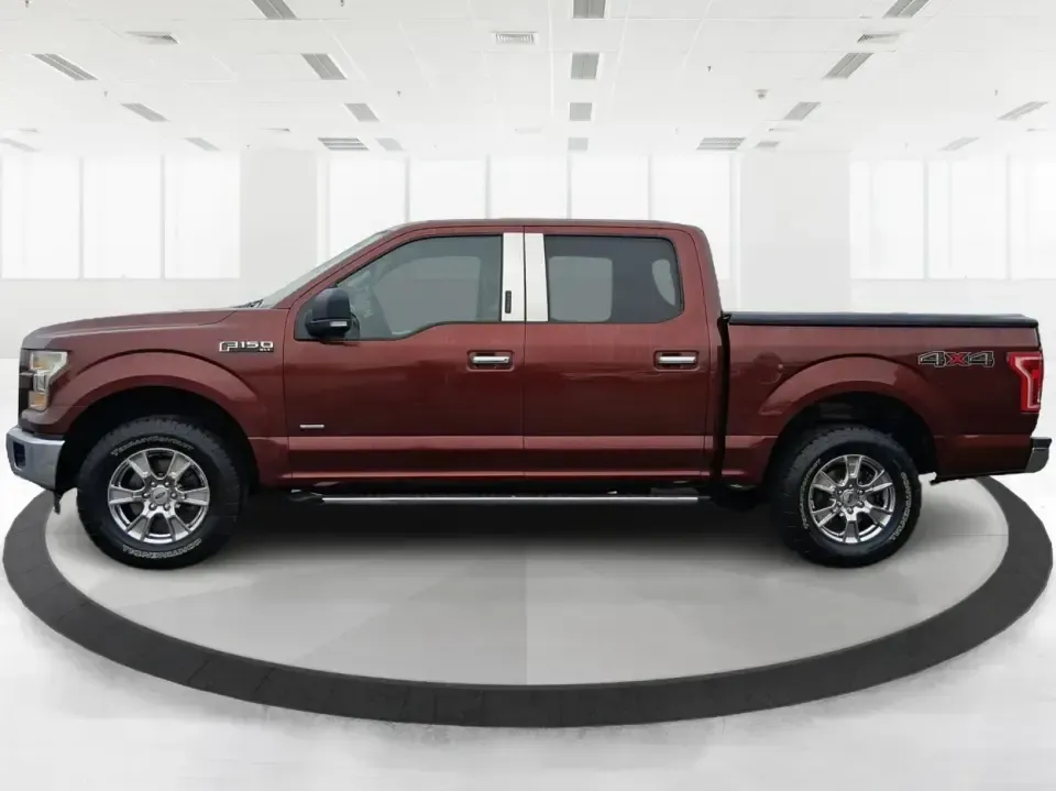 2016 Ford F-150 XLT (1FTEW1EP1GK) with an 2.7L V6 DOHC 24V engine, 6A transmission, located at 401 Woodman Dr, Riverside, OH, 45431, (937) 908-9800, 39.760899, -84.123421 - Need one truck that can handle weekday work runs, Saturday projects, and a last-minute road trip up I75 without breaking a sweat? This 2016 Ford F150 XLT Crew Cab 4WD is built for the doitall lifestyle-room for the crew, confidence in Ohio weather, and the capability to tow, haul, and explore while - Photo#5