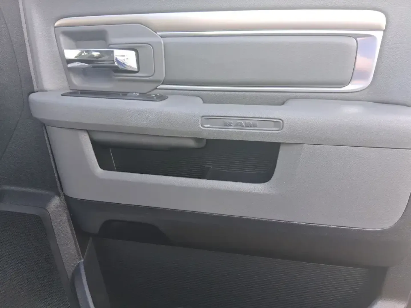 2016 Ram 1500 Lone Star (1C6RR7LT7GS) with an 5.7L V8 OHV 16V engine, 6A transmission, located at 401 Woodman Dr, Riverside, OH, 45431, (937) 908-9800, 39.760899, -84.123421 - Built for Midwest workweeks and weekend getaways, this 2016 Ram 1500 Lone Star Crew Cab is the kind of truck that fits real life in Riverside, Ohio-whether you're hauling gear for a home project, towing the toys for a trip out toward the Miami Valley, or loading up the family for a long road day on - Photo#19