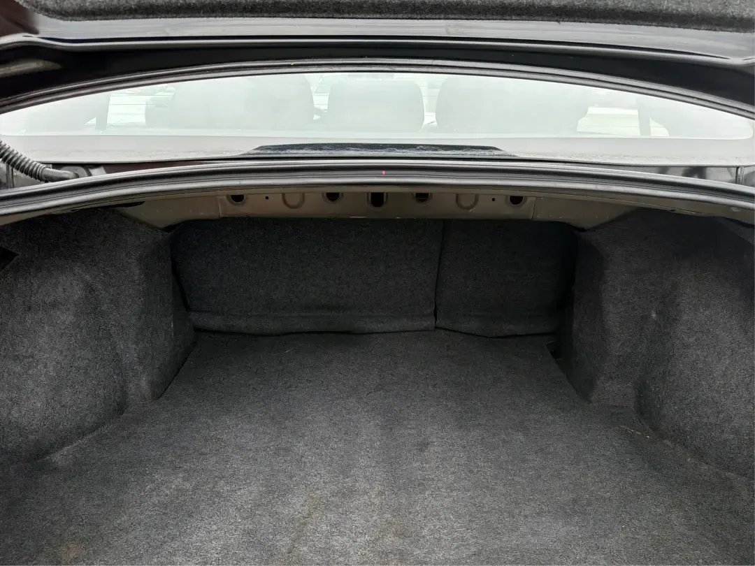 2017 Mitsubishi Lancer LE (JA32U2FU5HU) with an 2L I-4 DOHC engine, 5M transmission, located at 1230 East Main St, Xenia, OH, 45385, (937) 908-9800, 39.688026, -83.910172 - Picture your week running smoothly: a dependable commuter sedan for the drive to Dayton, an easy-to-park ride for errands around Xenia Station, and a comfortable car that's ready for a spontaneous weekend trip to Glen Helen Nature Preserve. This 2017 Mitsubishi Lancer LE is built for real-life routi - Photo#12