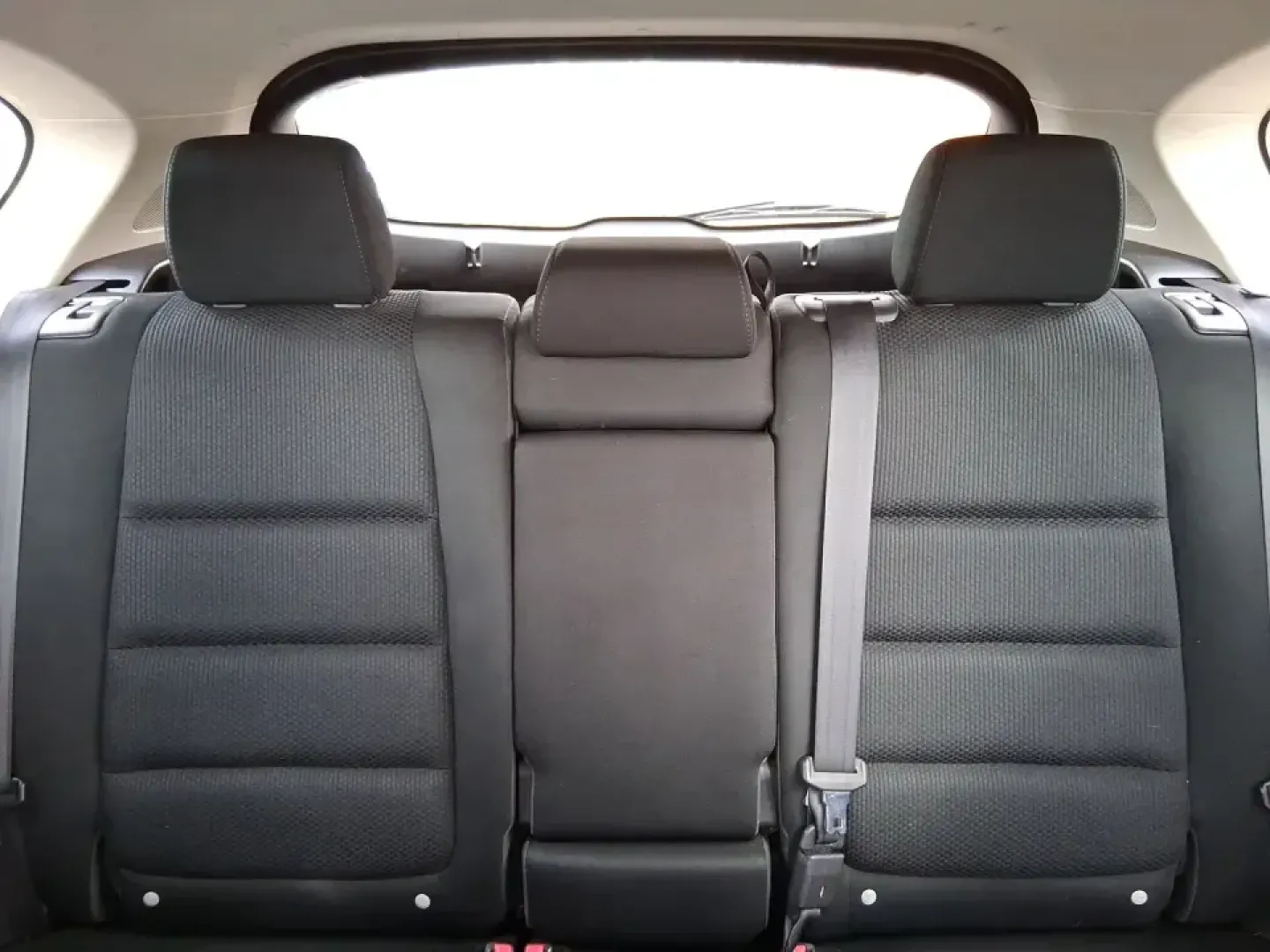 2016 Mazda CX-5 Touring (JM3KE4CY4G0) with an SKYACTIV-G 2.5L I-4 gasoline direct injection engine, 6-Speed Automatic transmission, located at 401 Woodman Dr, Riverside, OH, 45431, (937) 908-9800, 39.760899, -84.123421 - Weekend getaways to John Bryan State Park, everyday commuting down Woodman Dr, or hauling groceries back from The Greene-this 2016 Mazda CX-5 Touring is the kind of SUV that fits real life in Riverside, Ohio. With confident all-weather capability and a smart, comfortable cabin, it's a practical choi - Photo#14