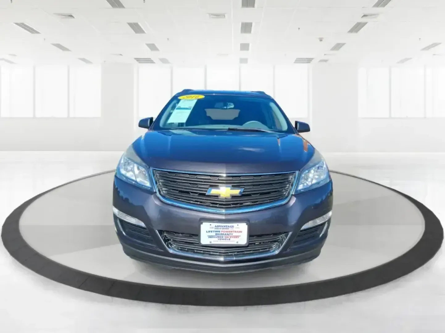 2016 Chevrolet Traverse LS (1GNKRFKDXGJ) with an 3.6L V-6 gasoline direct injection engine, 6A transmission, located at 401 Woodman Dr, Riverside, OH, 45431, (937) 908-9800, 39.760899, -84.123421 - Need one SUV that can handle school drop-offs, long commutes to Dayton, and weekend runs out toward John Bryan State Park without feeling cramped? This 2016 Chevrolet Traverse LS is built for real life-roomy seating for the whole crew, flexible cargo space for strollers or sports gear, and confident - Photo#5