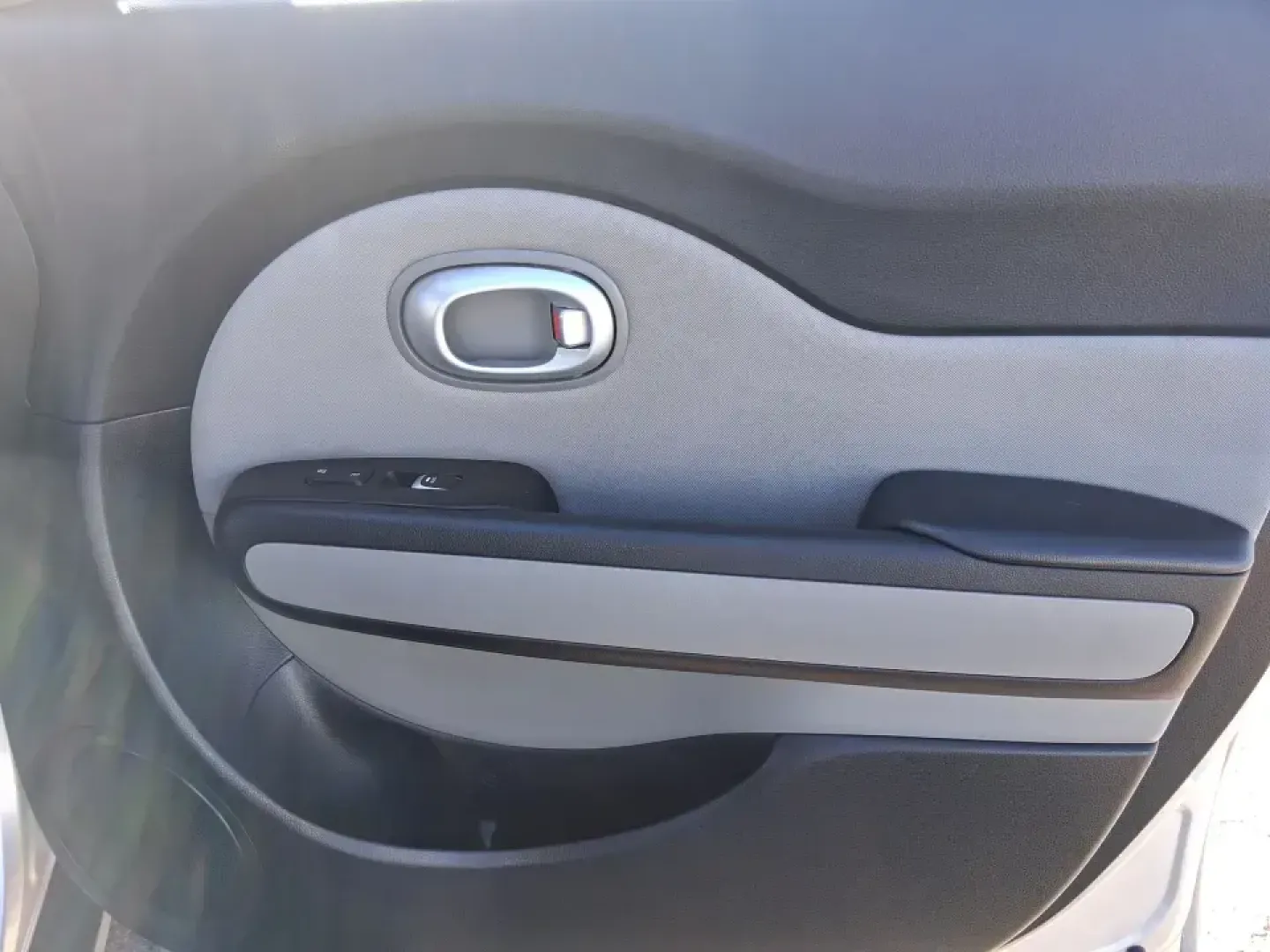 2017 Kia Soul + (KNDJP3A59H7) with an 2L I-4 gasoline direct injection engine, 6A transmission, located at 1951 S Dayton Lakeview Rd., New Carlisle, OH, 45344, (937) 908-9800, 39.890999, -84.050255 - Picture an easy-to-park, easy-to-live-with hatchback that's ready for daily commutes, campus runs, grocery trips, and weekend getaways without feeling bulky or boring. This **2017 Kia Soul +** in **Bright Silver** is a smart pick for drivers who want standout style, flexible cargo space, and confide - Photo#18