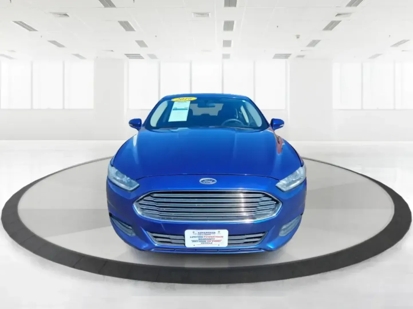 2016 Ford Fusion SE (1FA6P0H79G5) with an 2.5L L4 DOHC 16V engine, 6-Speed Automatic transmission, located at 401 Woodman Dr, Riverside, OH, 45431, (937) 908-9800, 39.760899, -84.123421 - Need a dependable sedan for the daily commute between Riverside and downtown Dayton, school drop-offs, or weekend runs out toward Wright-Patterson AFB and the National Museum of the U.S. Air Force? This 2016 Ford Fusion SE is built for real life-comfortable on longer stretches of I675, easy to park - Photo#7