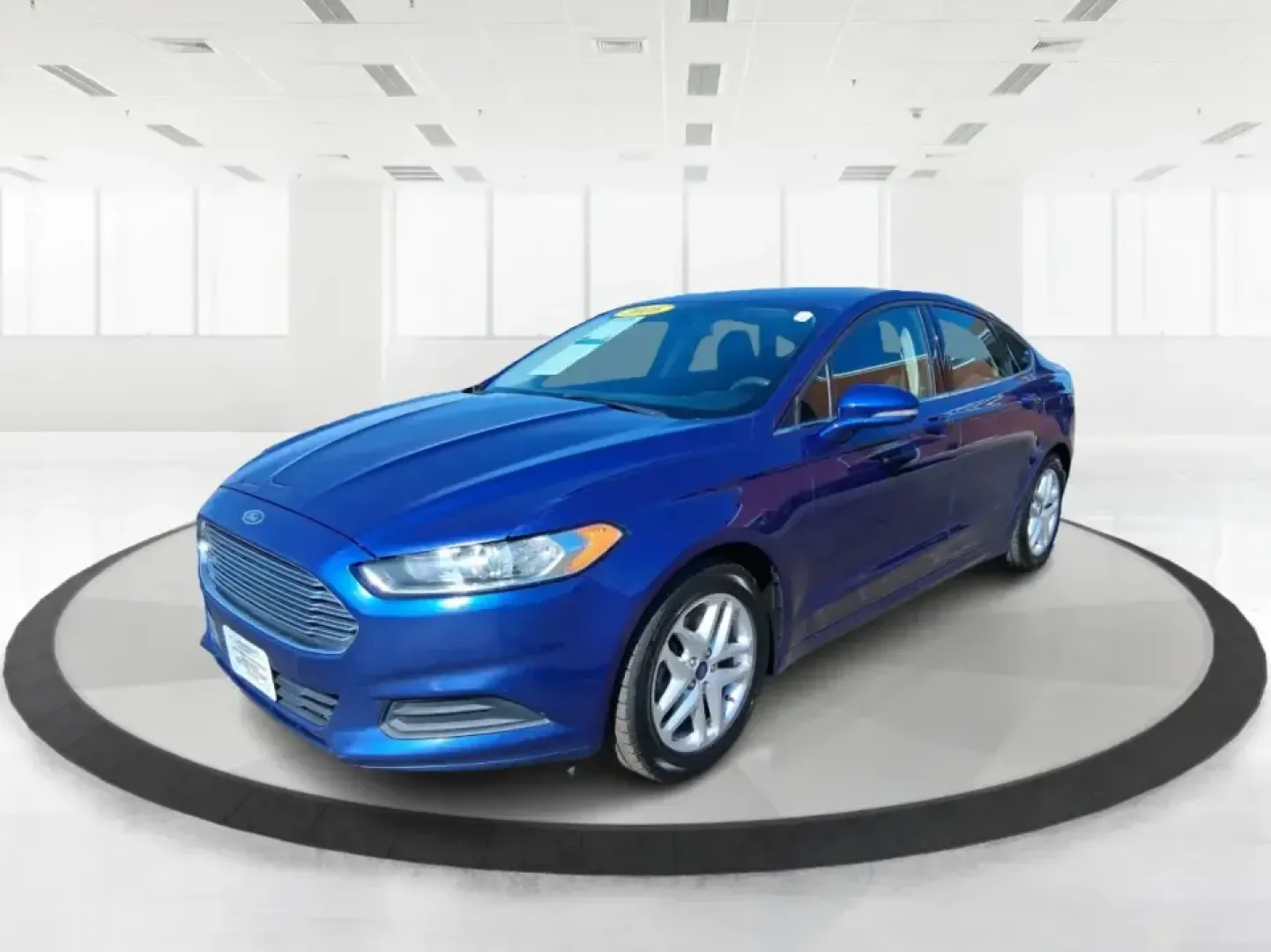 2016 Ford Fusion SE (1FA6P0H79G5) with an 2.5L L4 DOHC 16V engine, 6-Speed Automatic transmission, located at 401 Woodman Dr, Riverside, OH, 45431, (937) 908-9800, 39.760899, -84.123421 - Need a dependable sedan for the daily commute between Riverside and downtown Dayton, school drop-offs, or weekend runs out toward Wright-Patterson AFB and the National Museum of the U.S. Air Force? This 2016 Ford Fusion SE is built for real life-comfortable on longer stretches of I675, easy to park - Photo#8