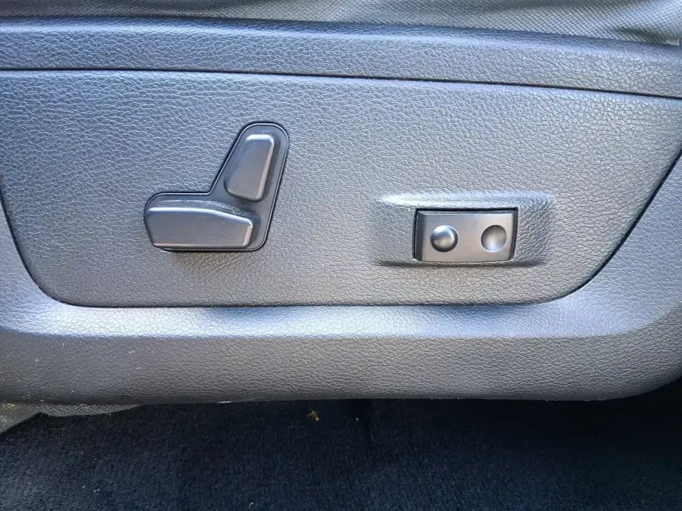 2014 Ram 1500 Big Horn (1C6RR7LT8ES) with an 5.7L V8 OHV 16V engine, 6-Speed Automatic transmission, located at 8750 N County Rd 25A, Piqua, OH, 45356, (937) 908-9800, 40.164391, -84.232513 - Picture your next weekend: a boat hooked up, the bed packed with coolers and camping gear, and the whole crew riding comfortably as you roll out of Piqua toward Indian Lake or a ball tournament in Troy. This 2014 Ram 1500 Big Horn Crew Cab 4WD is built for real life in West Central Ohio-workdays, fa - Photo#17