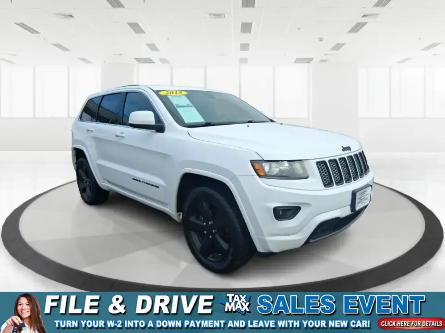 2015 Jeep Grand Cherokee Altitude (1C4RJFAG9FC) with an 3.6L V-6 DOHC engine, 8-Speed Automatic transmission, located at 1099 N County Rd 25A, Troy, OH, 45373, (937) 908-9800, 40.057079, -84.212883 - Weekend getaways to Hocking Hills, snowy school runs, or a confident daily commute up I75 feel easier when your SUV is built for real Ohio weather and real-life schedules. This 2015 Jeep Grand Cherokee Altitude in Bright White Clearcoat is the kind of capable, comfortable SUV that fits busy families - Photo#0