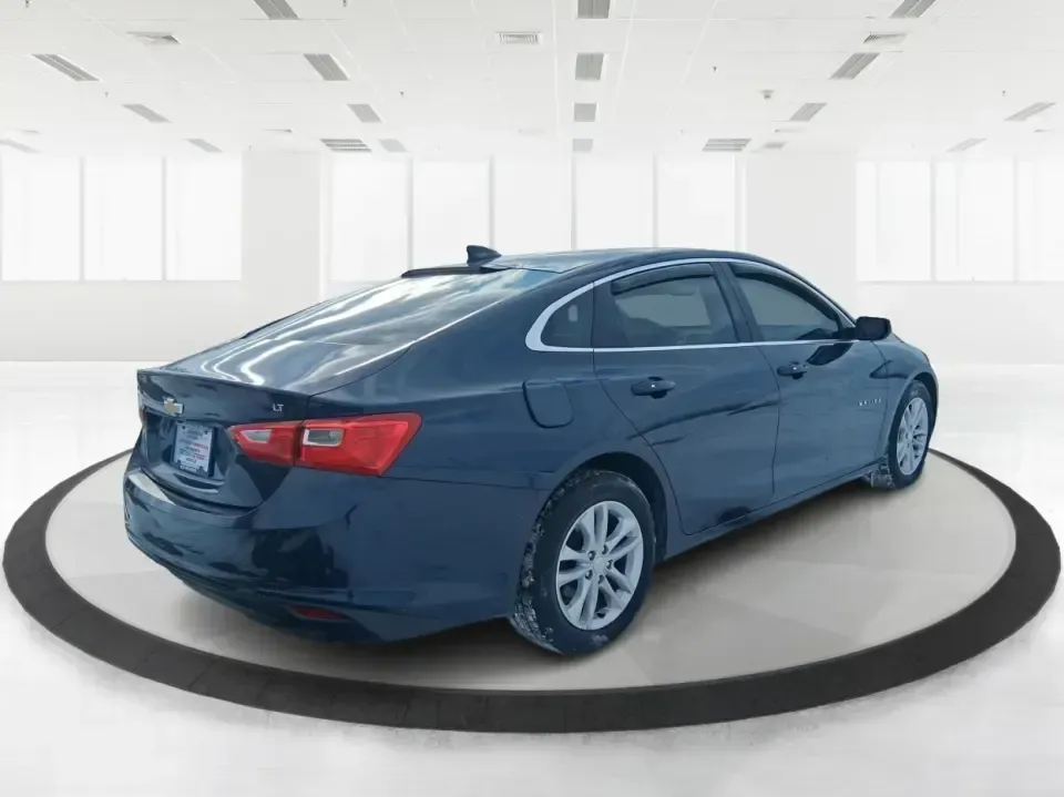 2018 Chevrolet Malibu LT (1G1ZD5STXJF) with an ECOTEC 1.5L I-4 gasoline direct injection engine, 6A transmission, located at 1230 East Main St, Xenia, OH, 45385, (937) 908-9800, 39.688026, -83.910172 - Need a dependable sedan that can handle the weekday commute, weekend errands, and the occasional I-75 road trip without draining your budget? This 2018 Chevrolet Malibu LT is built for real life in Troy-comfortable for long drives, efficient on regular unleaded, and roomy enough for growing families - Photo#2