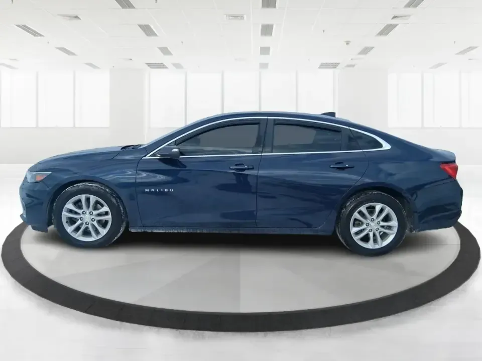 2018 Chevrolet Malibu LT (1G1ZD5STXJF) with an ECOTEC 1.5L I-4 gasoline direct injection engine, 6A transmission, located at 1230 East Main St, Xenia, OH, 45385, (937) 908-9800, 39.688026, -83.910172 - Need a dependable sedan that can handle the weekday commute, weekend errands, and the occasional I-75 road trip without draining your budget? This 2018 Chevrolet Malibu LT is built for real life in Troy-comfortable for long drives, efficient on regular unleaded, and roomy enough for growing families - Photo#5