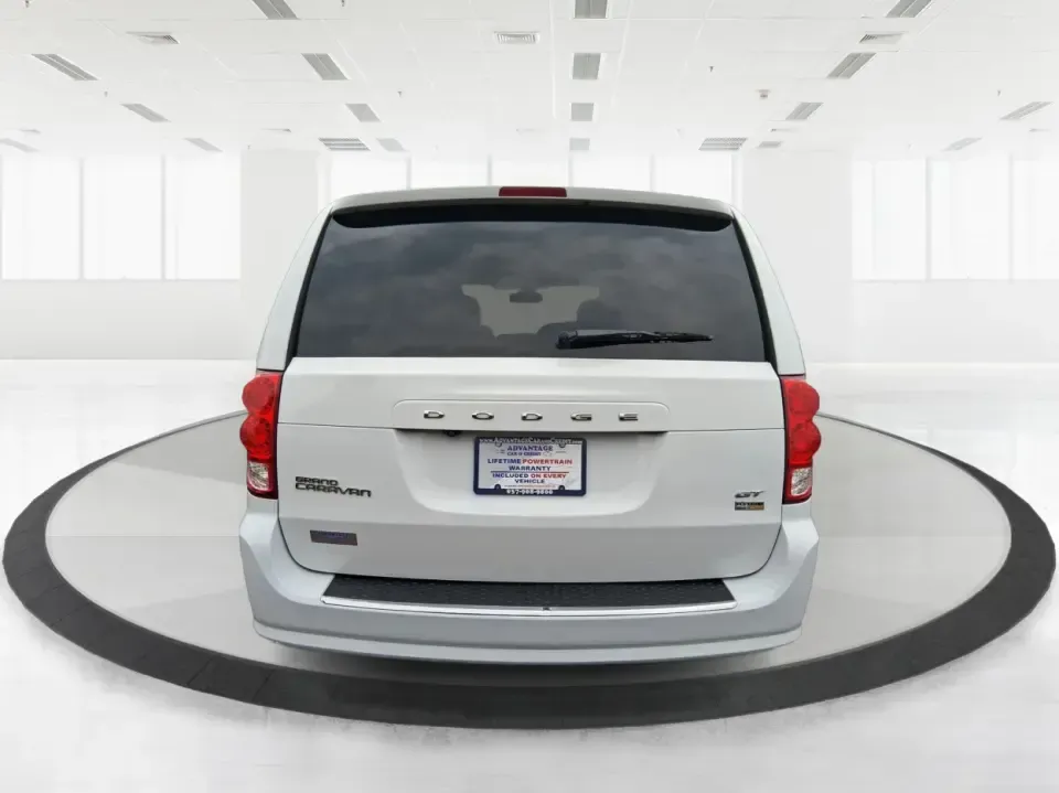 2019 Dodge Grand Caravan GT (2C4RDGEG1KR) with an Pentastar 3.6L V-6 DOHC engine, 6A transmission, located at 1184 Kauffman Ave, Fairborn, OH, 45324, (937) 908-9800, 39.807072, -84.030914 - Life gets busy fast-school drop-offs, grocery runs, weekend tournaments, and the occasional road trip to reset. This 2019 Dodge Grand Caravan GT is built for real-life schedules, giving growing families, rideshare-friendly commuters, and budget-conscious buyers the space and comfort of a well-equipp - Photo#3