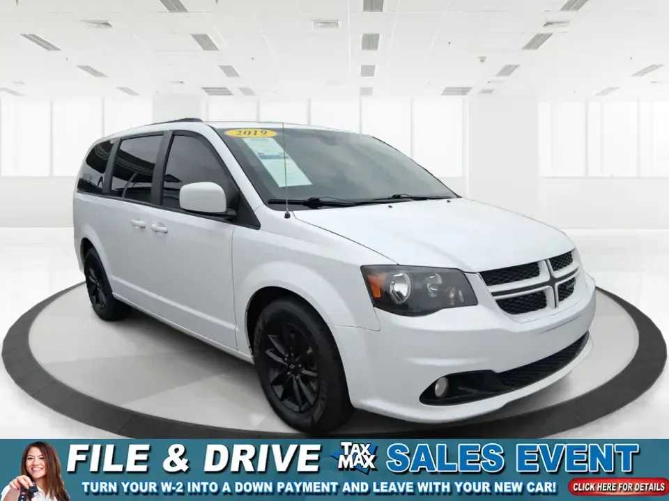 2019 Dodge Grand Caravan GT (2C4RDGEG1KR) with an Pentastar 3.6L V-6 DOHC engine, 6A transmission, located at 1951 S Dayton Lakeview Rd., New Carlisle, OH, 45344, (937) 908-9800, 39.890999, -84.050255 - 2019 Dodge Grand Caravan GT - Photo#0