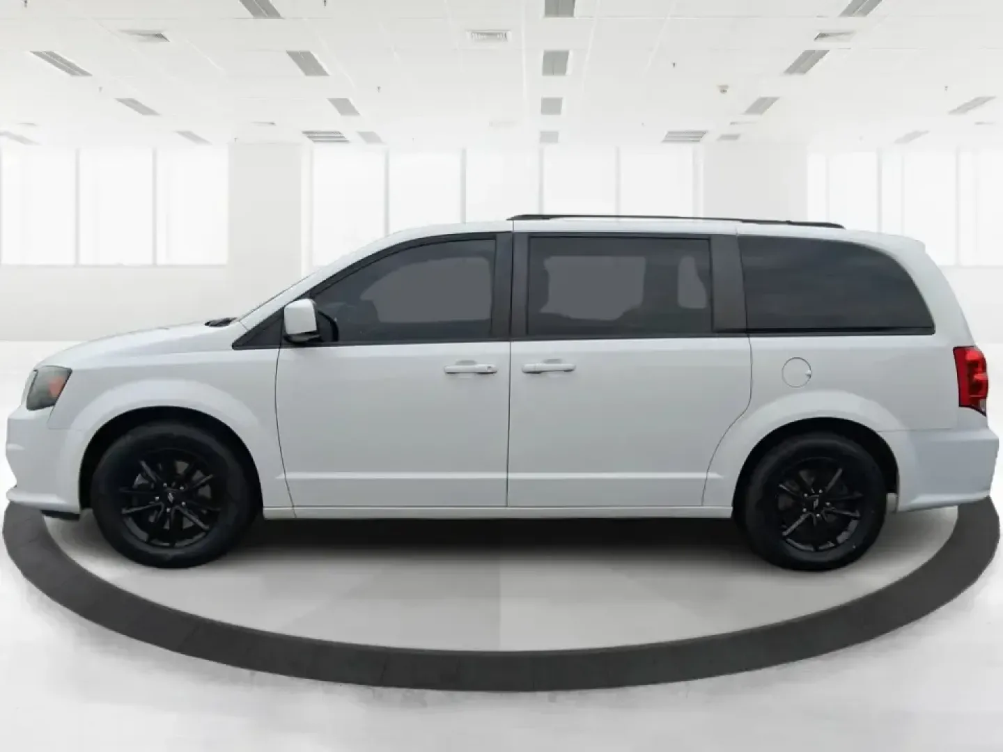 2019 Dodge Grand Caravan GT (2C4RDGEG1KR) with an Pentastar 3.6L V-6 DOHC engine, 6A transmission, located at 1951 S Dayton Lakeview Rd., New Carlisle, OH, 45344, (937) 908-9800, 39.890999, -84.050255 - Life gets busy fast-school drop-offs, grocery runs, weekend tournaments, and the occasional road trip to reset. This 2019 Dodge Grand Caravan GT is built for real-life schedules, giving growing families, rideshare-friendly commuters, and budget-conscious buyers the space and comfort of a well-equipp - Photo#5