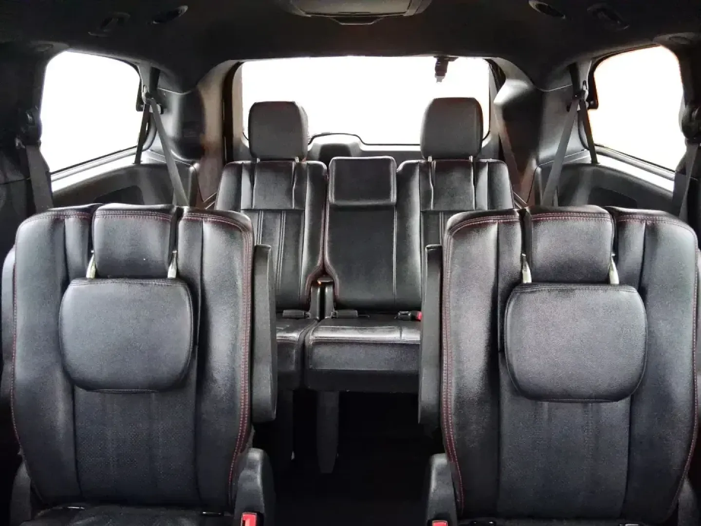 2019 Dodge Grand Caravan GT (2C4RDGEG1KR) with an Pentastar 3.6L V-6 DOHC engine, 6A transmission, located at 1951 S Dayton Lakeview Rd., New Carlisle, OH, 45344, (937) 908-9800, 39.890999, -84.050255 - Life gets busy fast-school drop-offs, grocery runs, weekend tournaments, and the occasional road trip to reset. This 2019 Dodge Grand Caravan GT is built for real-life schedules, giving growing families, rideshare-friendly commuters, and budget-conscious buyers the space and comfort of a well-equipp - Photo#14