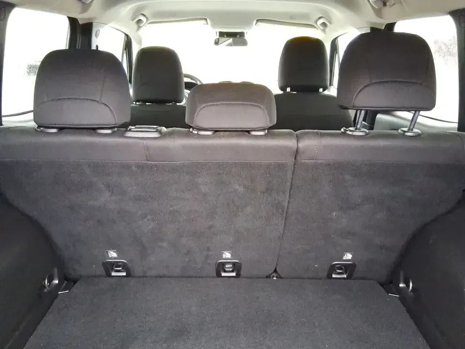 2018 Jeep Renegade Upland Edition 4x4 (ZACCJBAB1JP) with an Tigershark MultiAir 2.4L I-4 variable valve contro engine, 6M transmission, located at 1230 East Main St, Xenia, OH, 45385, (937) 908-9800, 39.688026, -83.910172 - Weekend getaways to John Bryan State Park, snowy commutes down US-35, or daily school-and-grocery runs around Xenia all get easier when you've got a compact SUV that's sized for city parking but ready for Ohio backroads. This 2018 Jeep Renegade Upland Edition 4x4 brings that go-anywhere, do-everythi - Photo#12