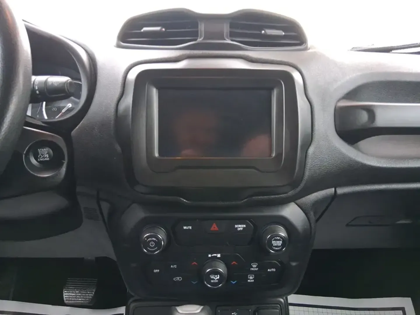 2018 Jeep Renegade Upland Edition 4x4 (ZACCJBAB1JP) with an Tigershark MultiAir 2.4L I-4 variable valve contro engine, 6M transmission, located at 1230 East Main St, Xenia, OH, 45385, (937) 908-9800, 39.688026, -83.910172 - Weekend getaways to John Bryan State Park, snowy commutes down US-35, or daily school-and-grocery runs around Xenia all get easier when you've got a compact SUV that's sized for city parking but ready for Ohio backroads. This 2018 Jeep Renegade Upland Edition 4x4 brings that go-anywhere, do-everythi - Photo#13