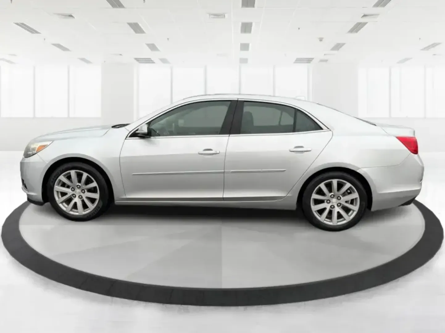 2013 Chevrolet Malibu 2LT (1G11E5SA7DF) with an ECOTEC 2.5L I-4 gasoline direct injection engine, 6-Speed Automatic transmission, located at 1099 N County Rd 25A, Troy, OH, 45373, (937) 908-9800, 40.057079, -84.212883 - Need a reliable commuter that's comfortable for I75 runs, errands around Troy, and the occasional weekend escape to Charleston Falls Preserve? This 2013 Chevrolet Malibu 2LT is the kind of practical, polished sedan that fits real life-easy to park downtown, smooth on longer drives, and roomy enough - Photo#5