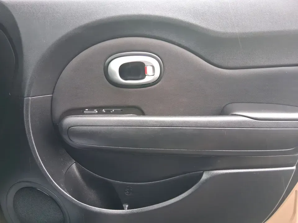 2015 Kia Soul Base (KNDJN2A25F7) with an 1.6L L4 DOHC 16V engine, located at 1099 N County Rd 25A, Troy, OH, 45373, (937) 908-9800, 40.057079, -84.212883 - Picture your next week in Troy: an easy commute up N County Rd 25A, a quick grocery run near the Miami County Fairgrounds, and a Saturday drive down I75 for a Dayton day trip-without stressing over parking, fuel costs, or tight cargo space. This 2015 Kia Soul Base is built for real life, making it a - Photo#18