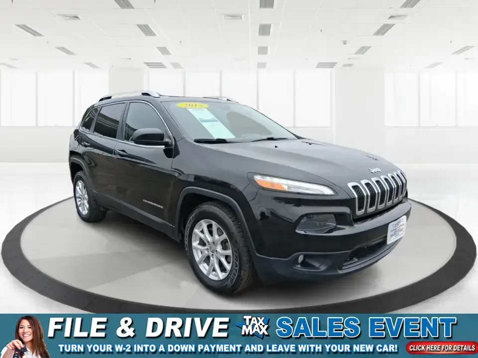 2015 Jeep Cherokee Latitude (1C4PJMCBXFW) with an 2.4L L4 DOHC 16V engine, 9-Speed Automatic transmission, located at 1230 East Main St, Xenia, OH, 45385, (937) 908-9800, 39.688026, -83.910172 - Weekend escapes to John Bryan State Park, snowy school runs, and everyday commuting up US35 feel a lot easier when you're driving a capable crossover that's comfortable, confident, and ready for Ohio weather. This 2015 Jeep Cherokee Latitude is a smart fit for busy families in Beavercreek, professio - Photo#0