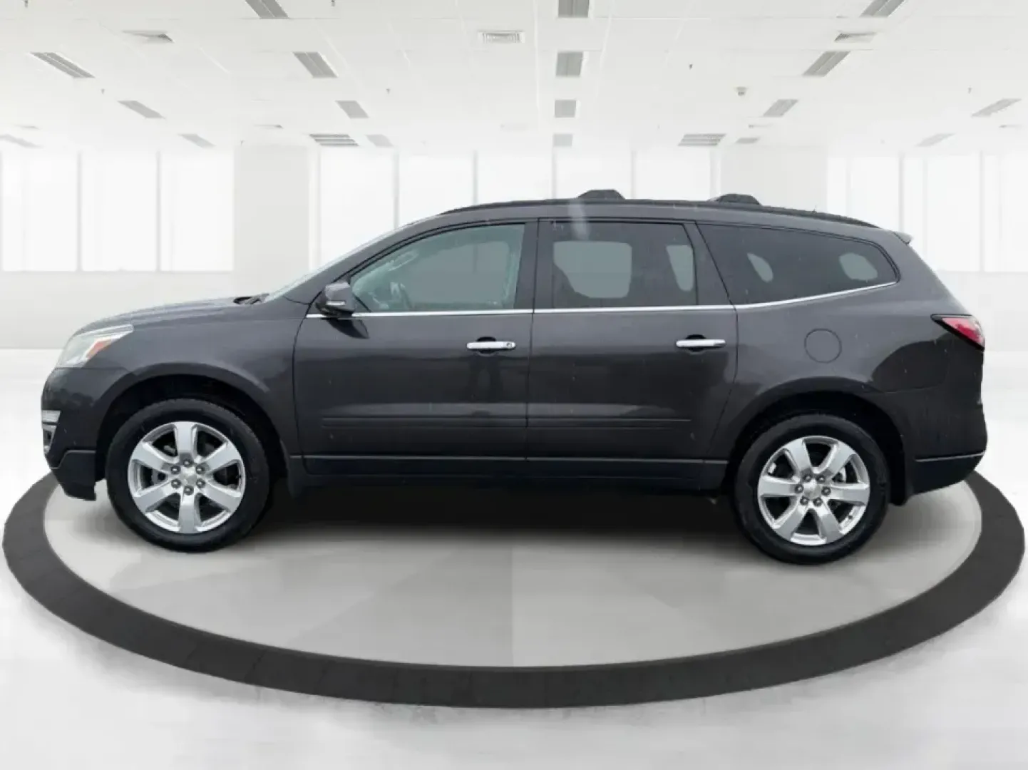 2017 Chevrolet Traverse 1LT (1GNKRGKD8HJ) with an 3.6L V-6 gasoline direct injection engine, 6A transmission, located at 8750 N County Rd 25A, Piqua, OH, 45356, (937) 908-9800, 40.164391, -84.232513 - Pack the kids, load the cooler, and point the nose north for a weekend at Indian Lake or a quick day trip to Dayton-this 2017 Chevrolet Traverse 1LT is the kind of three-row SUV that fits real life in West Central Ohio. With roomy seating, family-friendly flexibility, and the confident feel of a V6, - Photo#5