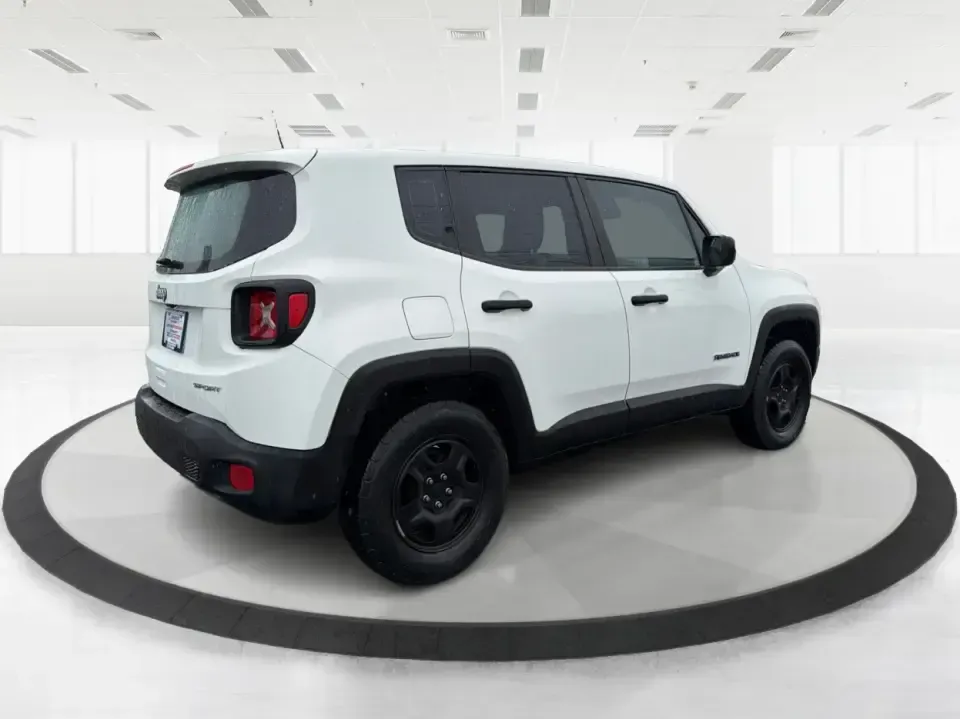 2018 Jeep Renegade Sport 4x4 (ZACCJBAB5JP) with an 2.4L L4 DOHC 16V engine, 6M transmission, located at 4508 South Dixie Dr, Moraine, OH, 45439, (937) 908-9800, 39.689976, -84.218452 - 2018 Jeep Renegade Sport 4x4 - Photo#2