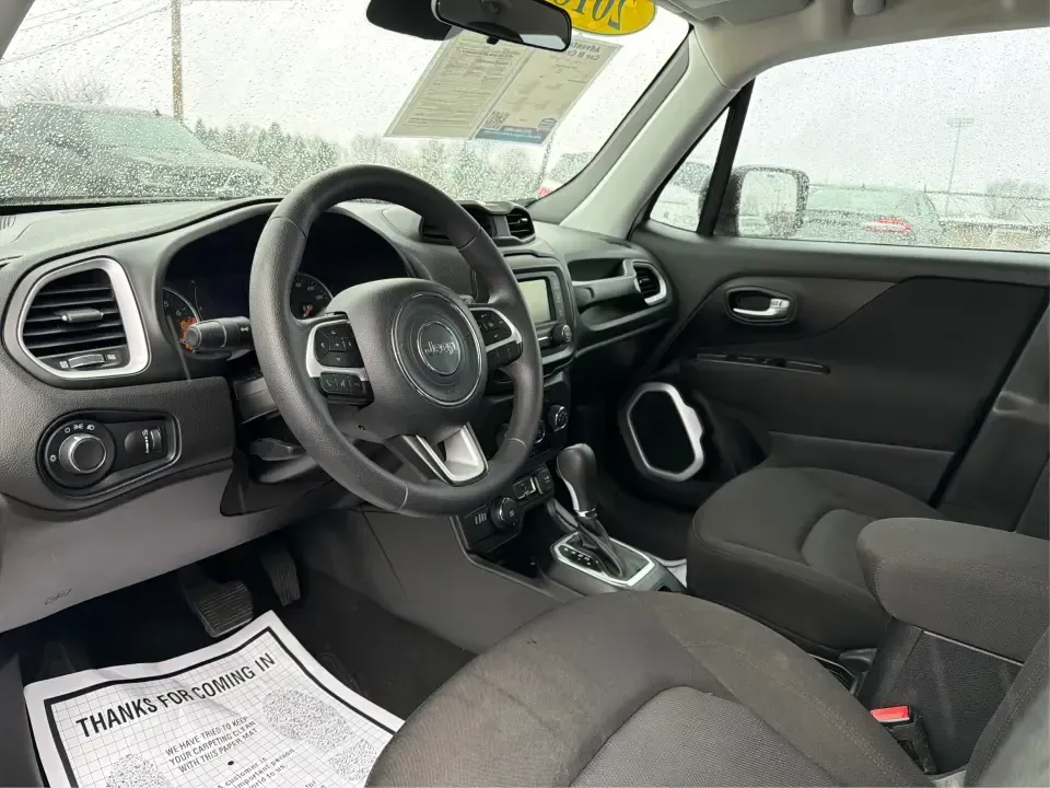 2018 Jeep Renegade Sport 4x4 (ZACCJBAB5JP) with an 2.4L L4 DOHC 16V engine, 6M transmission, located at 4508 South Dixie Dr, Moraine, OH, 45439, (937) 908-9800, 39.689976, -84.218452 - 2018 Jeep Renegade Sport 4x4 - Photo#9