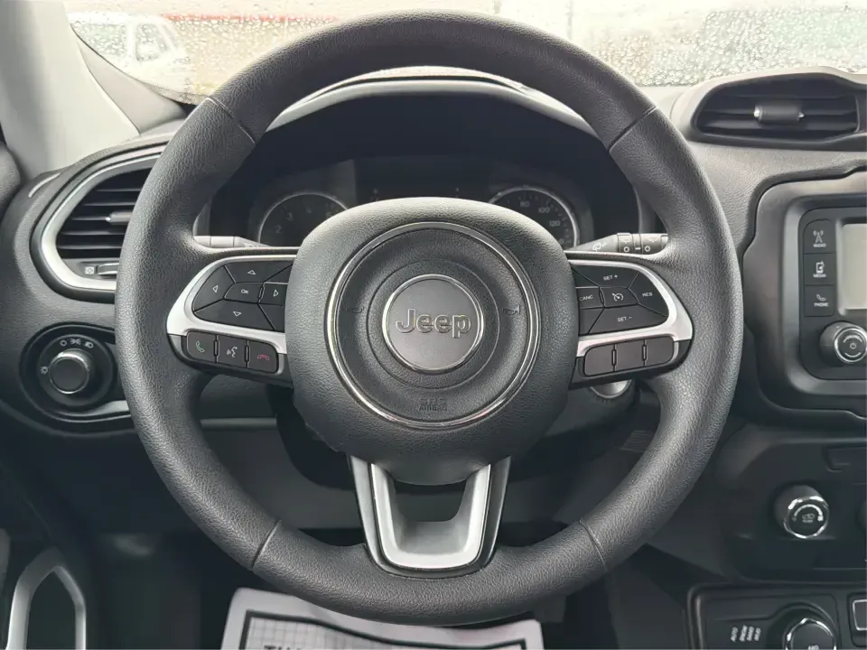 2018 Jeep Renegade Sport 4x4 (ZACCJBAB5JP) with an 2.4L L4 DOHC 16V engine, 6M transmission, located at 4508 South Dixie Dr, Moraine, OH, 45439, (937) 908-9800, 39.689976, -84.218452 - 2018 Jeep Renegade Sport 4x4 - Photo#16