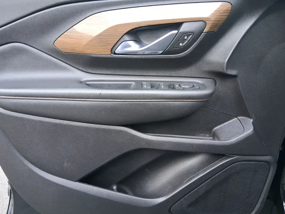 2018 GMC Terrain SLE (3GKALMEV9JL) with an 1.4L L4 DOHC 16V TURBO engine, 6A transmission, located at 8750 N County Rd 25A, Piqua, OH, 45356, (937) 908-9800, 40.164391, -84.232513 - Ready for a commute that feels easier, a weekend that packs more adventure, and a family schedule that runs smoother? This 2018 GMC Terrain SLE is the kind of compact SUV that fits real life in Piqua-whether you're heading down I75 for work, running errands along N County Rd 25A, or loading up for a - Photo#20