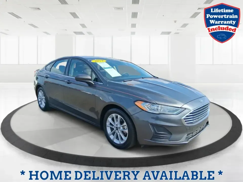 2019 Ford Fusion SE (3FA6P0H74KR) with an 2.5L L4 DOHC 16V engine, 6A transmission, located at 4508 South Dixie Dr, Moraine, OH, 45439, (937) 908-9800, 39.689976, -84.218452 - Need a reliable commuter sedan that can handle the daily grind from Riverside to Downtown Dayton, plus weekend runs to The Greene or a quick getaway to Carillon Historical Park? This 2019 Ford Fusion SE is built for real life-comfortable for long commutes, efficient on regular unleaded, and packed w - Photo#0