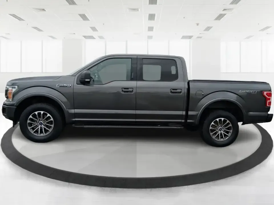 2018 Ford F-150 XLT (1FTEW1EG0JF) with an 3.5L V6 TURBO engine, 6A transmission, located at 880 E. National Road, Vandalia, OH, 45377, (937) 908-9800, 39.891918, -84.183594 - Built for Ohio workweeks and weekend getaways, this 2018 Ford F-150 XLT Crew Cab is the kind of truck that fits real life-hauling home-improvement supplies, towing the toys for a day at the lake, or cruising I-75 with the whole crew in comfort. Finished in Stone Gray and powered by a responsive 3.5L - Photo#5