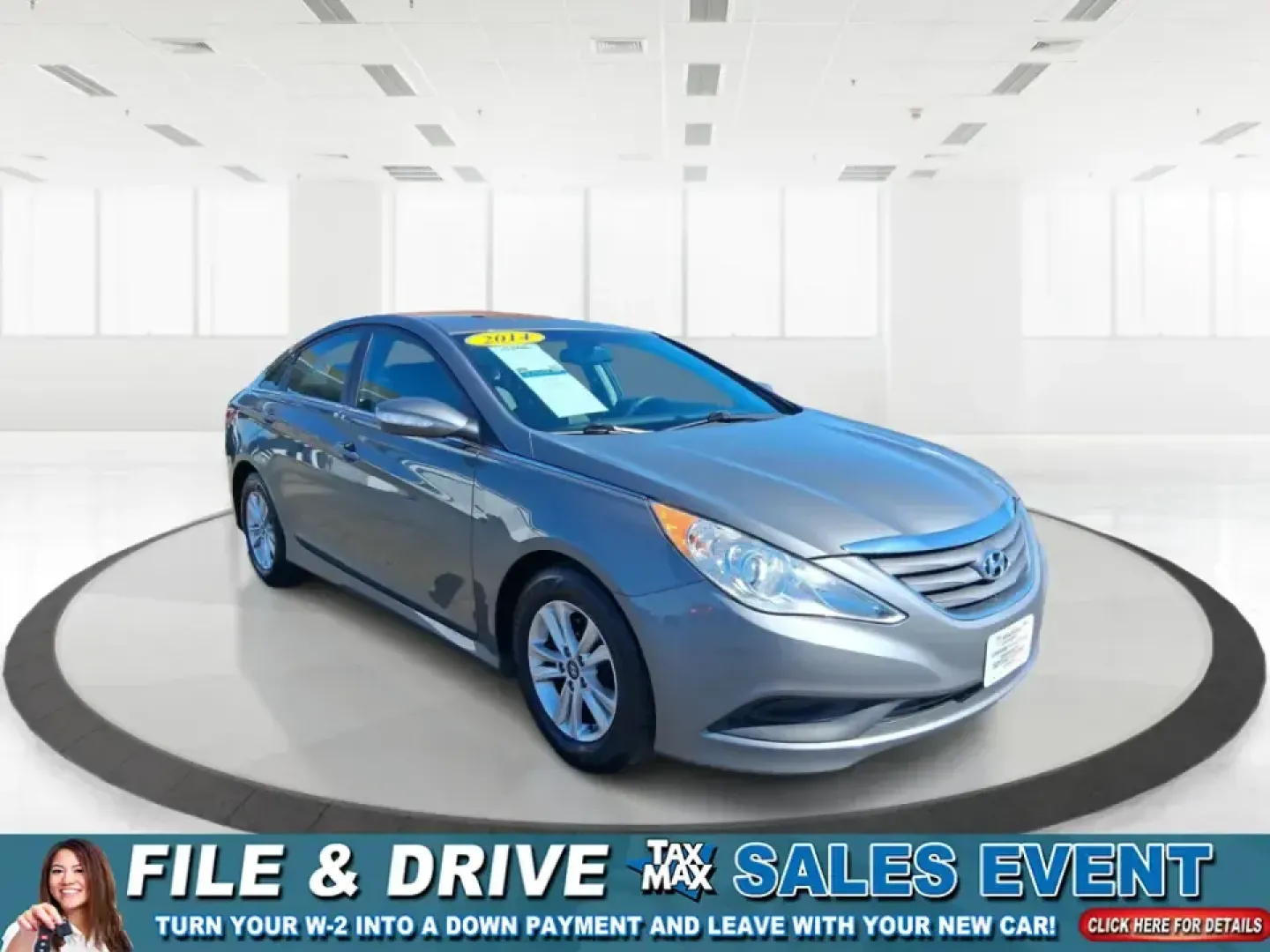 2014 Hyundai Sonata GLS (5NPEB4AC3EH) with an 2.4L I-4 gasoline direct injection engine, 6-Speed Automatic transmission, located at 1951 S Dayton Lakeview Rd., New Carlisle, OH, 45344, (937) 908-9800, 39.890999, -84.050255 - Need a dependable sedan for the daily drive to Wright-Patterson AFB, a comfortable commuter for I675 and Route 35, or an easygoing road-trip partner for weekends at Carillon Historical Park or the National Museum of the U.S. Air Force? This 2014 Hyundai Sonata GLS is built for real life in the Miami - Photo#0
