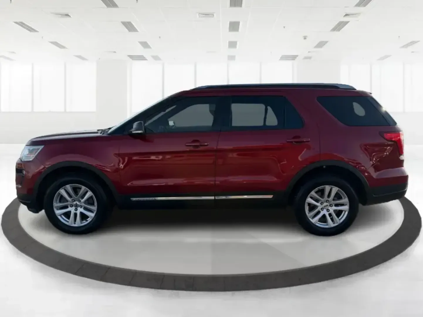 2018 Ford Explorer XLT (1FM5K8D87JG) with an EcoBoost 2.3L I-4 gasoline direct injection engine, 6A transmission, located at 1230 East Main St, Xenia, OH, 45385, (937) 908-9800, 39.688026, -83.910172 - Whether you're hauling the family to practice, commuting up I-75, or packing up for a weekend at Indian Lake, this 2018 Ford Explorer XLT is built for real-life Ohio schedules. With confident 4WD/AWD traction, three-row flexibility, and turbocharged EcoBoost power, it's a smart SUV for drivers who w - Photo#5