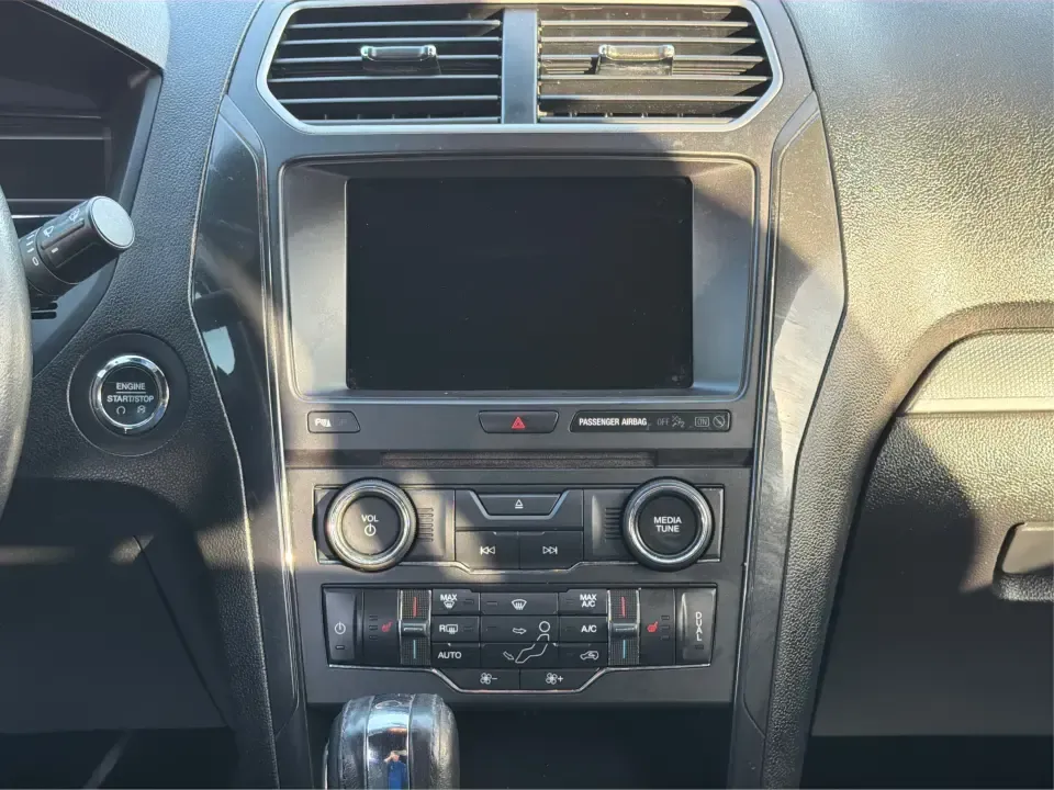 2018 Ford Explorer XLT (1FM5K8D87JG) with an EcoBoost 2.3L I-4 gasoline direct injection engine, 6A transmission, located at 8750 N County Rd 25A, Piqua, OH, 45356, (937) 908-9800, 40.164391, -84.232513 - Whether you're hauling the family to practice, commuting up I-75, or packing up for a weekend at Indian Lake, this 2018 Ford Explorer XLT is built for real-life Ohio schedules. With confident 4WD/AWD traction, three-row flexibility, and turbocharged EcoBoost power, it's a smart SUV for drivers who w - Photo#13