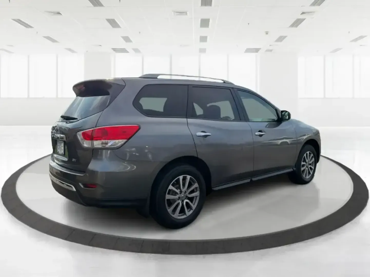 2015 Nissan Pathfinder SV (5N1AR2MN5FC) with an 3.5L V-6 DOHC engine, Continuously Variable Transmission transmission, located at 880 E. National Road, Vandalia, OH, 45377, (937) 908-9800, 39.891918, -84.183594 - Pack the family, load up the gear, and head out for a weekend at Englewood MetroPark or an easy road trip down I70-this 2015 Nissan Pathfinder SV is built for real-life Ohio driving, from school drop-offs to errands along E. National Road. With three-row flexibility and SUV practicality, it's a smar - Photo#2