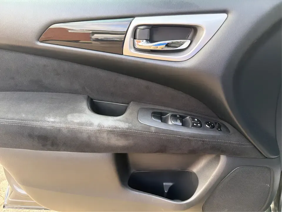 2015 Nissan Pathfinder SV (5N1AR2MN5FC) with an 3.5L V-6 DOHC engine, Continuously Variable Transmission transmission, located at 880 E. National Road, Vandalia, OH, 45377, (937) 908-9800, 39.891918, -84.183594 - Pack the family, load up the gear, and head out for a weekend at Englewood MetroPark or an easy road trip down I70-this 2015 Nissan Pathfinder SV is built for real-life Ohio driving, from school drop-offs to errands along E. National Road. With three-row flexibility and SUV practicality, it's a smar - Photo#18