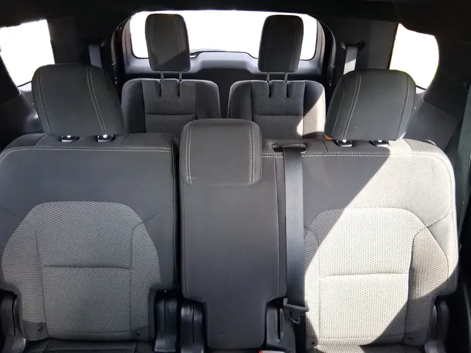 2017 Ford Explorer XLT (1FM5K8DH9HG) with an 2.3L L4 DOHC 16V engine, 6A transmission, located at 4508 South Dixie Dr, Moraine, OH, 45439, (937) 908-9800, 39.689976, -84.218452 - Weekend road trips to Caesar Creek, daily school drop-offs, or a comfortable commute down I75-this 2017 Ford Explorer XLT is built for real life in the Miami Valley. With three-row versatility, confident capability, and practical comfort, it's a smart choice for growing families, active couples, and - Photo#14