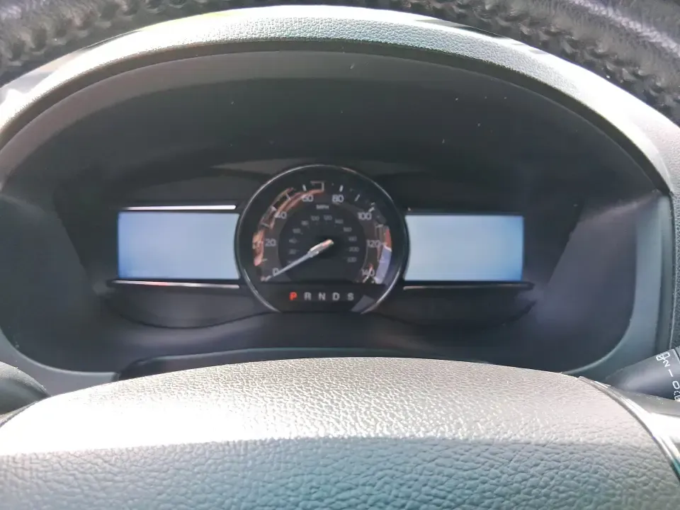 2017 Ford Explorer XLT (1FM5K8DH9HG) with an 2.3L L4 DOHC 16V engine, 6A transmission, located at 4508 South Dixie Dr, Moraine, OH, 45439, (937) 908-9800, 39.689976, -84.218452 - Weekend road trips to Caesar Creek, daily school drop-offs, or a comfortable commute down I75-this 2017 Ford Explorer XLT is built for real life in the Miami Valley. With three-row versatility, confident capability, and practical comfort, it's a smart choice for growing families, active couples, and - Photo#15