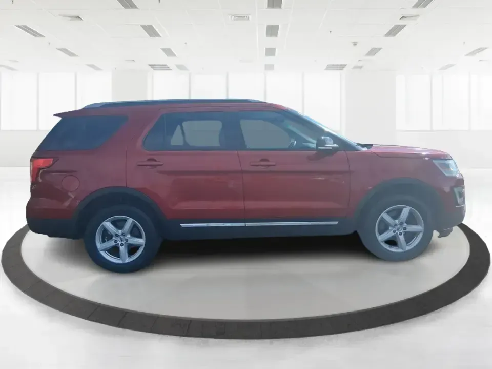 2017 Ford Explorer XLT (1FM5K8DH9HG) with an 2.3L L4 DOHC 16V engine, 6A transmission, located at 401 Woodman Dr, Riverside, OH, 45431, (937) 908-9800, 39.760899, -84.123421 - Weekend road trips to Caesar Creek, daily school drop-offs, or a comfortable commute down I75-this 2017 Ford Explorer XLT is built for real life in the Miami Valley. With three-row versatility, confident capability, and practical comfort, it's a smart choice for growing families, active couples, and - Photo#1