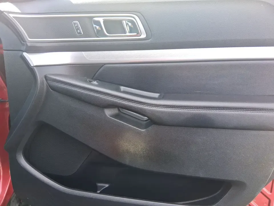 2017 Ford Explorer XLT (1FM5K8DH9HG) with an 2.3L L4 DOHC 16V engine, 6A transmission, located at 401 Woodman Dr, Riverside, OH, 45431, (937) 908-9800, 39.760899, -84.123421 - Weekend road trips to Caesar Creek, daily school drop-offs, or a comfortable commute down I75-this 2017 Ford Explorer XLT is built for real life in the Miami Valley. With three-row versatility, confident capability, and practical comfort, it's a smart choice for growing families, active couples, and - Photo#20