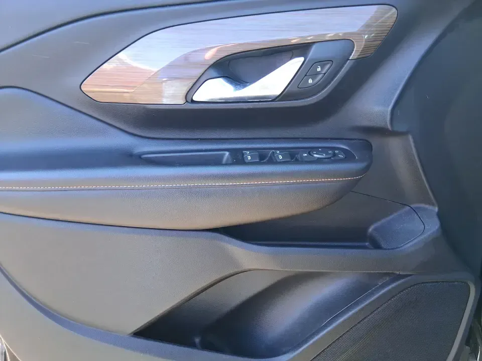 2018 GMC Terrain SLE (3GKALMEV3JL) with an 1.4L L4 DOHC 16V TURBO engine, 6A transmission, located at 1184 Kauffman Ave, Fairborn, OH, 45324, (937) 908-9800, 39.807072, -84.030914 - Need one SUV that can handle the weekday commute, the school drop-off line, and a spontaneous weekend escape to John Bryan State Park? This 2018 GMC Terrain SLE is built for real life in Fairborn-easy to park, comfortable for long drives, and versatile enough for groceries, gear, and everything in b - Photo#19