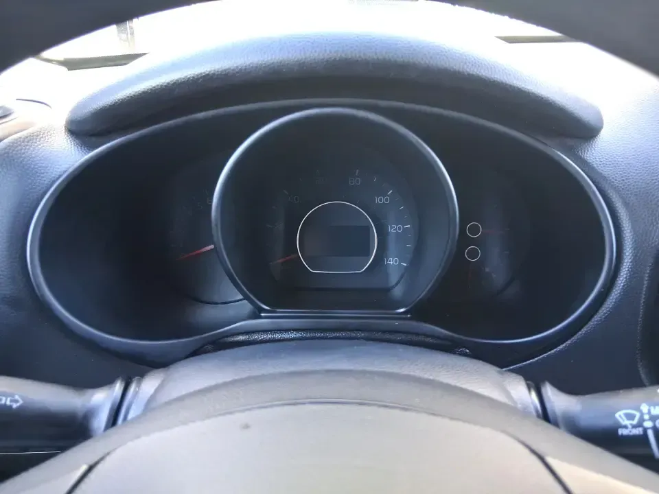 2019 Kia Soul Base (KNDJN2A20K7) with an 1.6L L4 DOHC 16V engine, 6M transmission, located at 1230 East Main St, Xenia, OH, 45385, (937) 908-9800, 39.688026, -83.910172 - Need a smart, easy-to-park ride for the daily commute down South Dixie Drive, quick errands near the Dayton Mall, or weekend drives out toward Carillon Historical Park? This 2019 Kia Soul Base in bright White is a practical, city-friendly wagon that fits real life in Moraine, Ohio-roomy enough for g - Photo#15