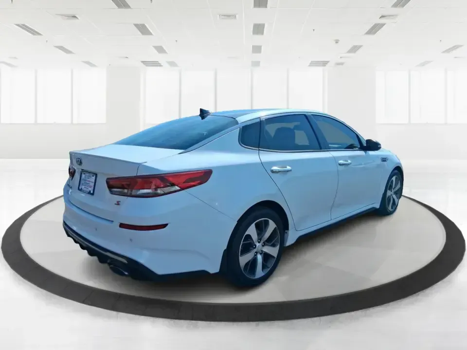 2019 Kia Optima S (5XXGT4L35KG) with an Theta II 2.4L I-4 gasoline direct injection engine, 6A transmission, located at 1099 N County Rd 25A, Troy, OH, 45373, (937) 908-9800, 40.057079, -84.212883 - Picture your next week going smoother: a comfortable, efficient sedan that makes the daily commute up I75, quick school drop-offs, and weekend runs to Dayton feel easy-without stretching your budget. This 2019 Kia Optima S is built for real life in Troy, Ohio, offering the space and technology busy - Photo#2
