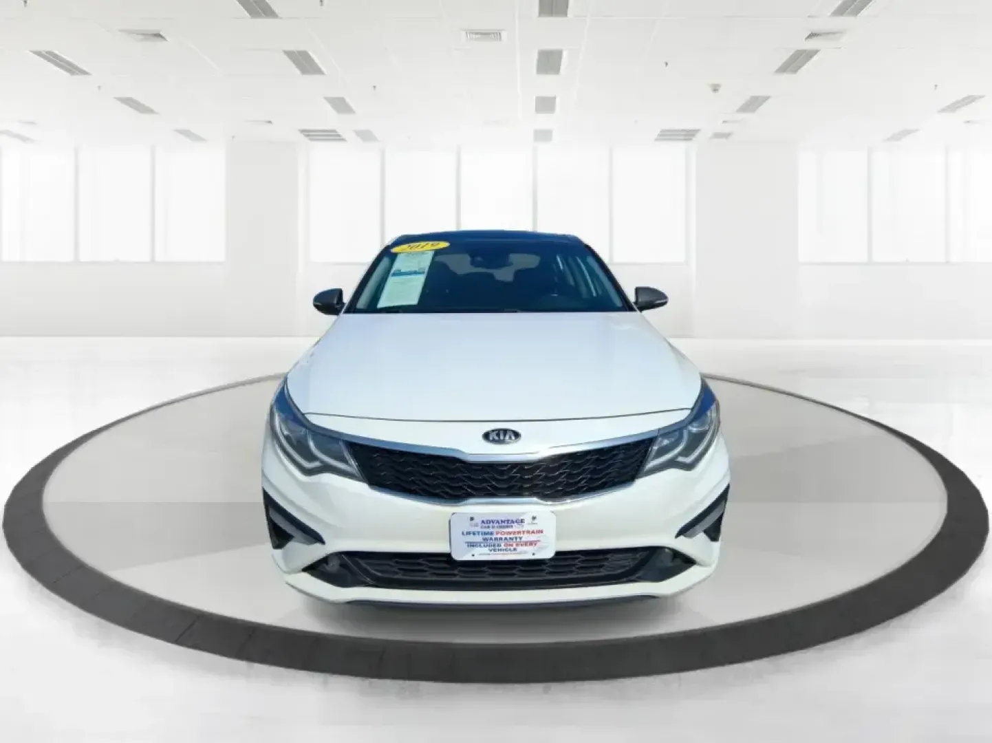 2019 Kia Optima S (5XXGT4L35KG) with an Theta II 2.4L I-4 gasoline direct injection engine, 6A transmission, located at 1099 N County Rd 25A, Troy, OH, 45373, (937) 908-9800, 40.057079, -84.212883 - Picture your next week going smoother: a comfortable, efficient sedan that makes the daily commute up I75, quick school drop-offs, and weekend runs to Dayton feel easy-without stretching your budget. This 2019 Kia Optima S is built for real life in Troy, Ohio, offering the space and technology busy - Photo#7