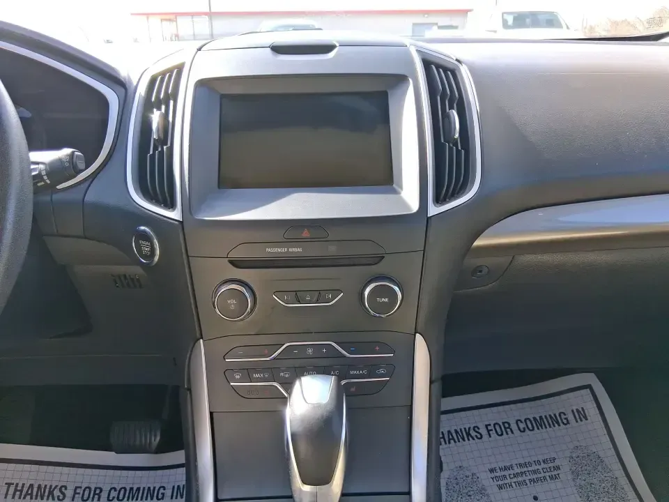 2017 Ford Edge SEL (2FMPK3J92HB) with an 2.0L L4 DOHC 16V engine, 6A transmission, located at 1099 N County Rd 25A, Troy, OH, 45373, (937) 908-9800, 40.057079, -84.212883 - Load up the family, point the hood toward I75, and make every errand or weekend getaway feel easier in this 2017 Ford Edge SEL-an SUV that's sized just right for school drop-offs, long commutes to Dayton, and quick escapes to places like Charleston Falls Preserve or a Saturday stroll around the Troy - Photo#12