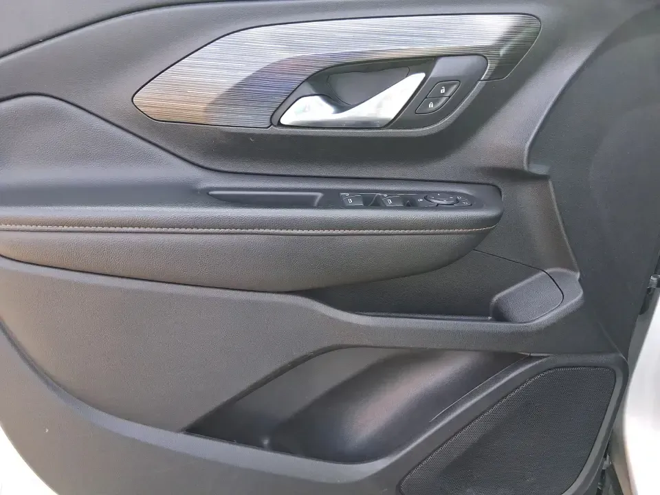 2019 GMC Terrain SLT (3GKALVEV0KL) with an 1.4L L4 DOHC 16V TURBO engine, 6A transmission, located at 1099 N County Rd 25A, Troy, OH, 45373, (937) 908-9800, 40.057079, -84.212883 - Picture your next week: smooth morning commutes down US-35, a quick run to The Greene for errands, then a Saturday escape to John Bryan State Park with the family and gear in tow. This 2019 GMC Terrain SLT is built for that real-life rhythm-comfortable, confident in changing Ohio weather, and sized - Photo#18