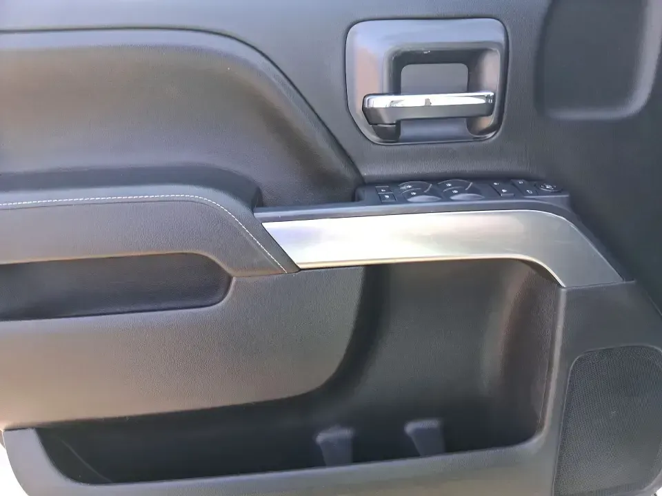 2016 Chevrolet Silverado 1500 1LT (1GCVKREC0GZ) with an EcoTec3 4.3L V-6 gasoline direct injection engine, 6A transmission, located at 4508 South Dixie Dr, Moraine, OH, 45439, (937) 908-9800, 39.689976, -84.218452 - Need a truck that can handle weekday work runs, weekend projects, and Ohio weather without flinching? This 2016 Chevrolet Silverado 1500 1LT Double Cab in Silver Ice Metallic is built for real life in Moraine-whether you're hauling supplies for a home upgrade, towing for a camping trip, or simply wa - Photo#18