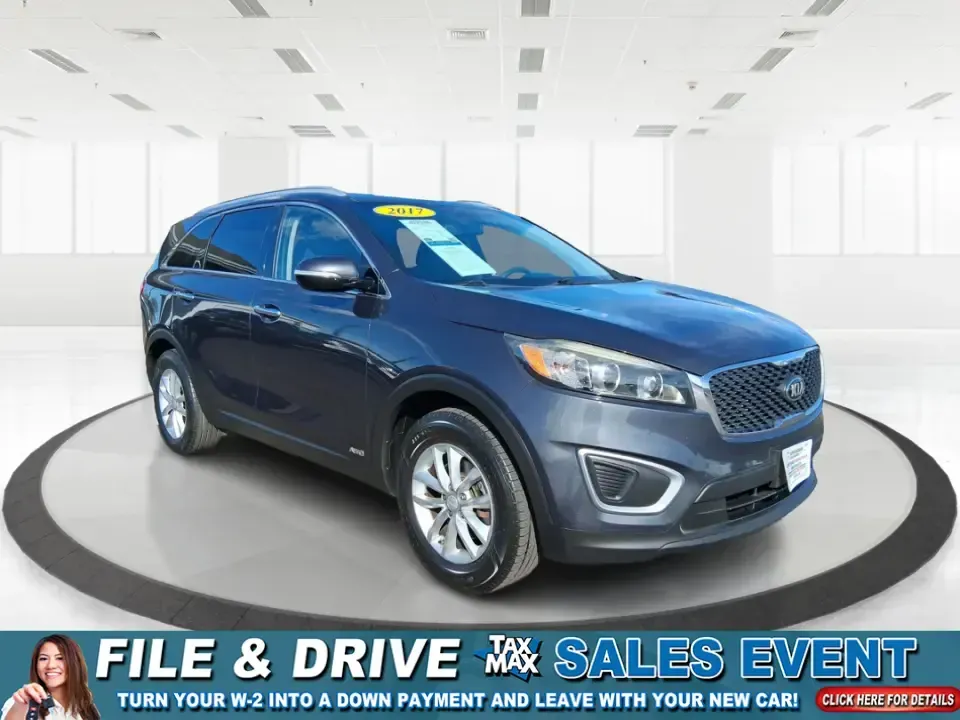 2017 Kia Sorento 2.4L LX (5XYPGDA36HG) with an 2.4L I-4 gasoline direct injection engine, 6A transmission, located at 1099 N County Rd 25A, Troy, OH, 45373, (937) 908-9800, 40.057079, -84.212883 - Picture your next weekend: groceries loaded, kids (or friends) comfortable in the back, and you're heading out of Troy for a quick getaway-maybe a stroll through downtown near the Miami River, a stop by Hobart Arena for an event, or an easy cruise up I75 toward Dayton. This 2017 Kia Sorento 2.4L LX - Photo#0