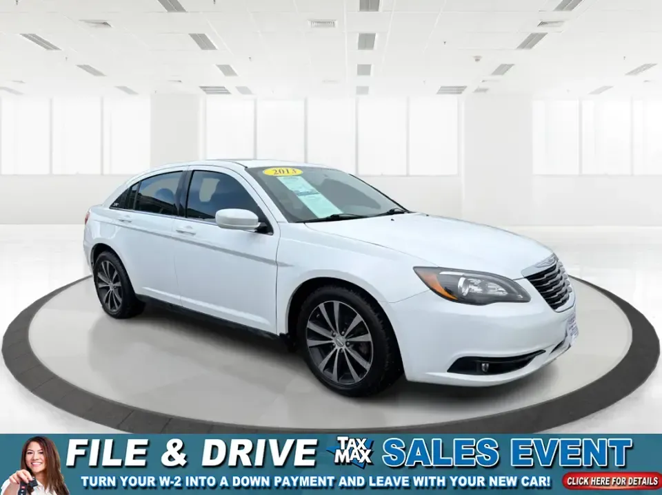 2013 Chrysler 200 Touring (1C3CCBBG4DN) with an 3.6L V6 DOHC 24V FFV engine, 6-Speed Automatic transmission, located at 4508 South Dixie Dr, Moraine, OH, 45439, (937) 908-9800, 39.689976, -84.218452 - 2013 Chrysler 200 Touring - Photo#0